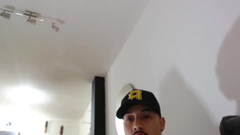 Snapshot of mathew444 chatting on 17, 12, 2024 STRURIBE ON INSTAGRAM online show from 17, 12, 2024