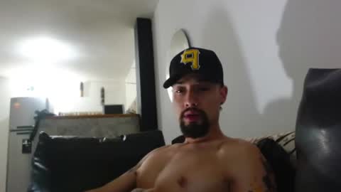 Snapshot of mathew444 chatting on 30, 12, 2024 STRURIBE ON INSTAGRAM online show from 30, 12, 2024