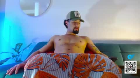 Snapshot of mathew444 chatting on 31, 10, 2025 STRURIBE ON INSTAGRAM online show from 31, 10, 2025