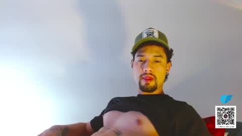 Snapshot of mathew444 chatting on 13, 11, 2025 STRURIBE ON INSTAGRAM online show from 13, 11, 2025