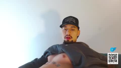 Snapshot of mathew444 chatting on 17, 12, 2025 STRURIBE ON INSTAGRAM online show from 17, 12, 2025