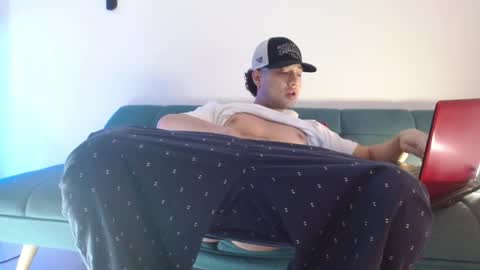 Snapshot of mathew444 chatting on 11, 1, 2026 STRURIBE ON INSTAGRAM online show from 11, 1, 2026