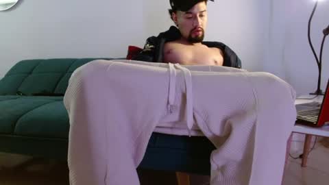 STRURIBE ON INSTAGRAM online show from 6, 4, 2026