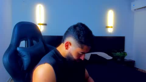 Snapshot of mathew_flintt chatting on 21, 5, 2026 Mathew Flintt online show from 21, 5, 2026