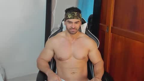 Snapshot of mathews_smith chatting on 16, 3, 2026 mathews_smith online show from 16, 3, 2026