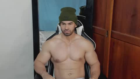 Snapshot of mathews_smith chatting on 19, 5, 2026 mathews_smith online show from 19, 5, 2026