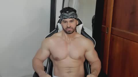 Snapshot of mathews_smith chatting on 31, 5, 2026 mathews_smith online show from 31, 5, 2026