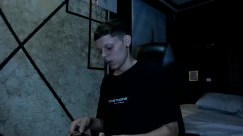 MathewSanz  online show from 6, 4, 2026