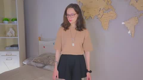 mathildesephton online show from 21, 10, 2025
