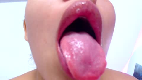 Snapshot of mati0421 chatting on 18, 7, 2026 Mati04 online show from 18, 7, 2026