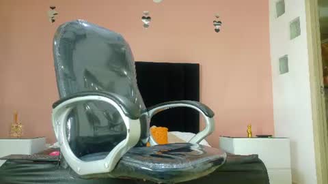 matia zelvya online show from 10, 7, 2026