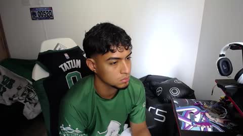 Snapshot of matias_bianco01 chatting on 3, 10, 2025 matias online show from 3, 10, 2025