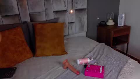 Snapshot of matildataylor__ chatting on 8, 7, 2026 Matilda online show from 8, 7, 2026