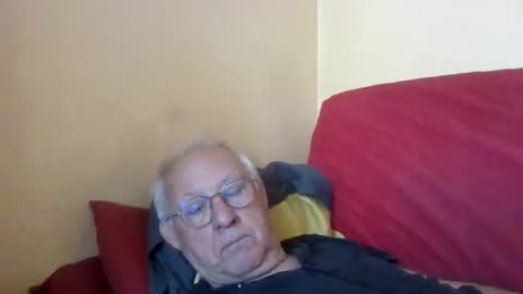 Snapshot of matricule4246 chatting on 19, 4, 2026 joyaam79 online show from 19, 4, 2026