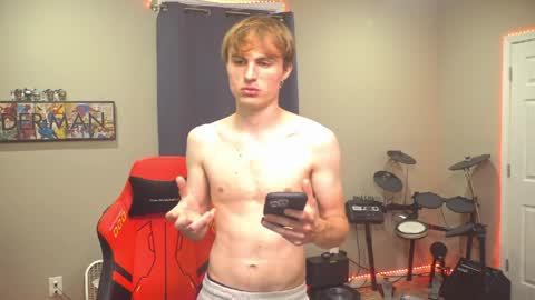 Snapshot of mattcashxxx chatting on 6, 6, 2026 Matt Cash online show from 6, 6, 2026