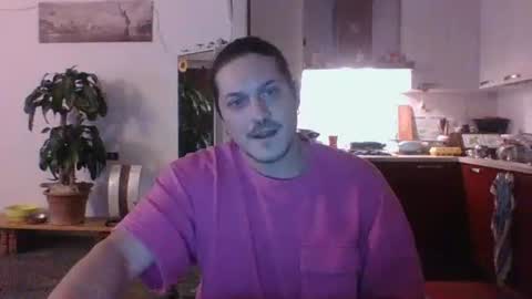 Snapshot of matteushh87 chatting on 1, 2, 2026 matteushh87 online show from 1, 2, 2026