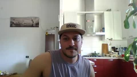 Snapshot of matteushh87 chatting on 27, 2, 2026 matteushh87 online show from 27, 2, 2026