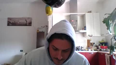 Snapshot of matteushh87 chatting on 2, 3, 2026 matteushh87 online show from 2, 3, 2026