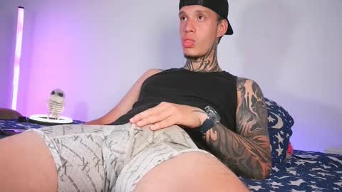 Snapshot of matthewjones1 chatting on 17, 9, 2025 Matt online show from 17, 9, 2025