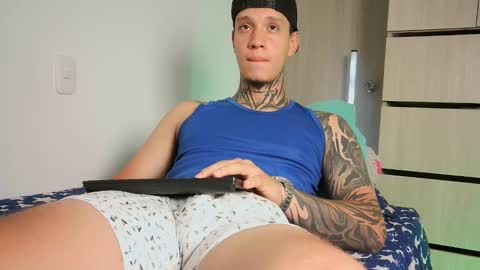 Snapshot of matthewjones1 chatting on 29, 10, 2025 Matt online show from 29, 10, 2025