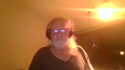 Snapshot of matthy60 chatting on 28, 9, 2025 Matthias online show from 28, 9, 2025