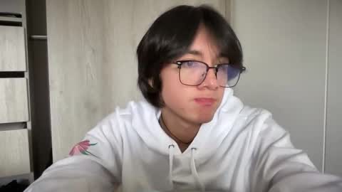 Snapshot of matti_mendez_ chatting on 4, 6, 2026 Matti Mendez online show from 4, 6, 2026