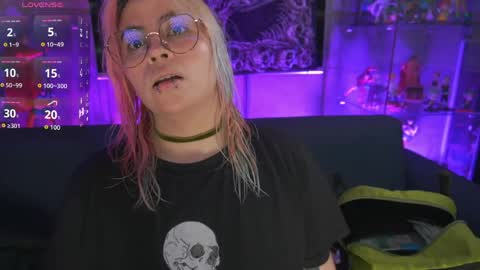 TATIANA  AND ROUS online show from 15, 4, 2026