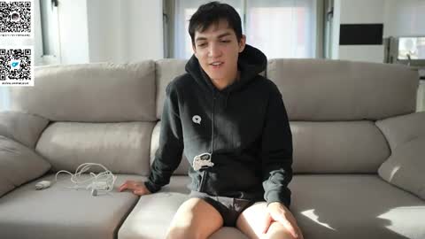 Snapshot of mattyaiden chatting on 9, 5, 2026 Matty Aiden online show from 9, 5, 2026
