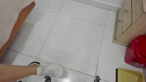 Macarena online show from 2, 3, 2026