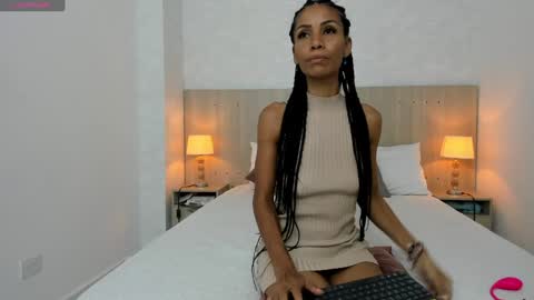 Vayolet Castro online show from 19, 1, 2025