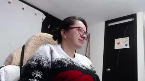 Snapshot of mature_wolf chatting on 17, 12, 2024 Sonia online show from 17, 12, 2024