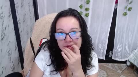 Snapshot of mature_wolf chatting on 12, 3, 2025 Sonia online show from 12, 3, 2025