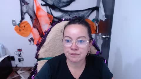 Snapshot of mature_wolf chatting on 30, 10, 2025 Sonia online show from 30, 10, 2025