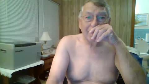 Snapshot of maturecouple1954 chatting on 30, 12, 2024 SXECPL55 at G mail Dot Com online show from 30, 12, 2024