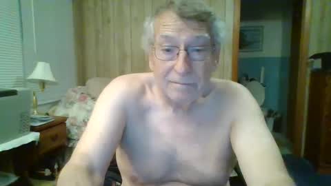 Snapshot of maturecouple1954 chatting on 16, 2, 2025 SXECPL55 at G mail Dot Com online show from 16, 2, 2025