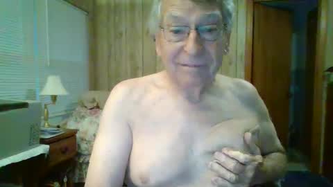 Snapshot of maturecouple1954 chatting on 19, 2, 2025 SXECPL55 at G mail Dot Com online show from 19, 2, 2025