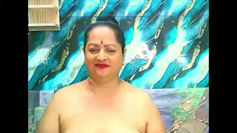 Snapshot of matureindian4u65 chatting on 30, 9, 2025 matureindian4u65 online show from 30, 9, 2025