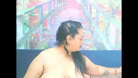 Snapshot of matureindian654u chatting on 12, 1, 2026 matureindian654u online show from 12, 1, 2026