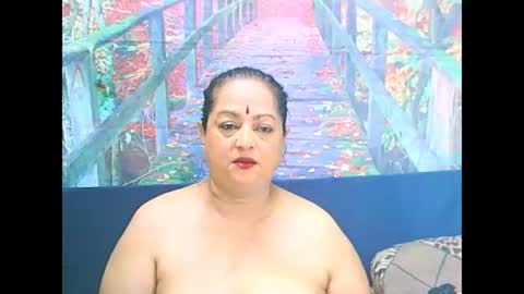 Snapshot of matureindian654u chatting on 6, 2, 2026 matureindian654u online show from 6, 2, 2026