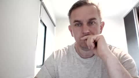 Snapshot of matureontheedge chatting on 9, 5, 2026 matureontheedge online show from 9, 5, 2026