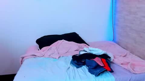 maturepure_ online show from 6, 1, 2026