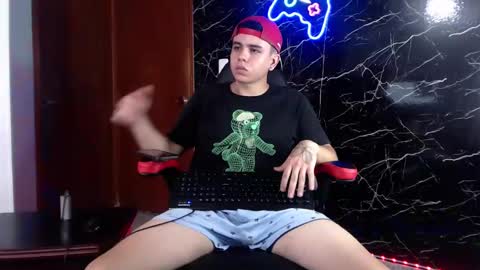 Snapshot of maty_hard chatting on 7, 12, 2024 Matias online show from 7, 12, 2024