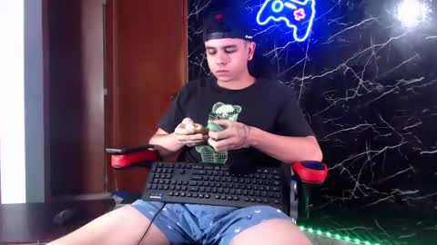 Snapshot of maty_hard chatting on 7, 1, 2025 Matias online show from 7, 1, 2025