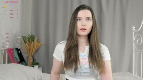 Snapshot of maudhaskell chatting on 26, 2, 2025 Lily online show from 26, 2, 2025