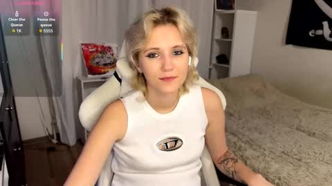 Mia online show from 11, 9, 2025