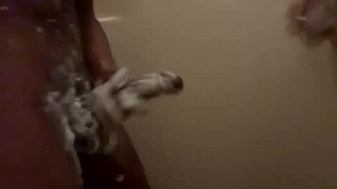 Snapshot of mauricethehm chatting on 5, 12, 2025 Big gunshots hopefully online show from 5, 12, 2025