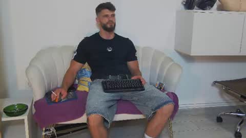 mauro_real_man online show from 1, 7, 2026