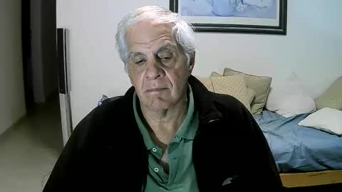 Snapshot of max_2017 chatting on 11, 6, 2026 max_2017 online show from 11, 6, 2026