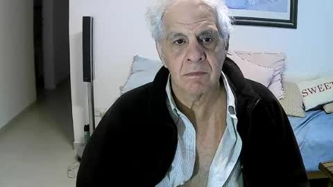 Snapshot of max_2017 chatting on 26, 7, 2026 max_2017 online show from 26, 7, 2026