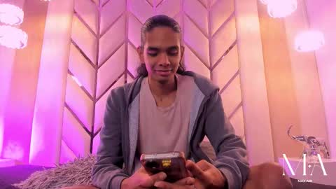 MAX online show from 13, 1, 2026